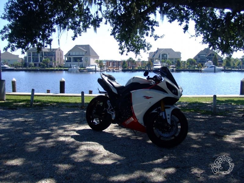 2009 Yamaha YZF-R1 & Accessories