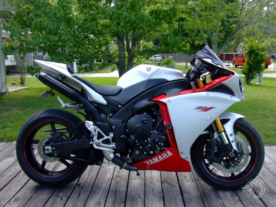 2009 Yamaha YZF-R1 & Accessories