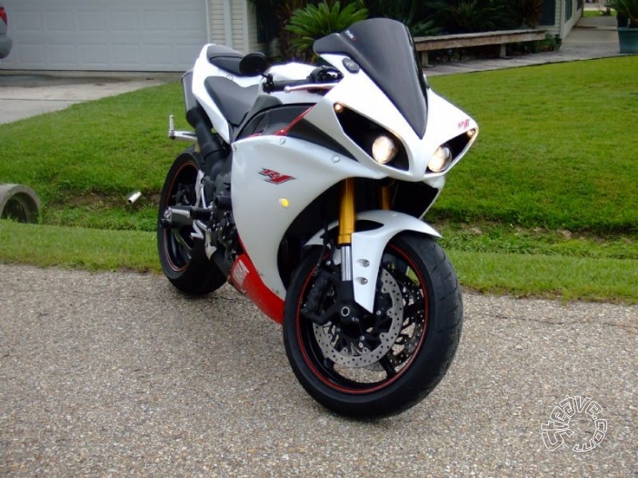 2009 Yamaha YZF-R1 & Accessories