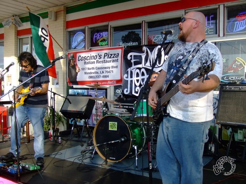 Coscino's Pizza's Free Mardi Gras Concert - February 2011