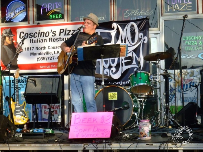 Coscino's Pizza's Free Mardi Gras Concert - February 2011