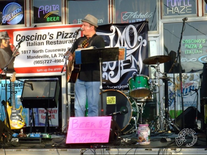 Coscino's Pizza's Free Mardi Gras Concert - February 2011