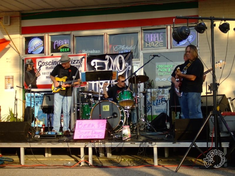 Coscino's Pizza's Free Mardi Gras Concert - February 2011