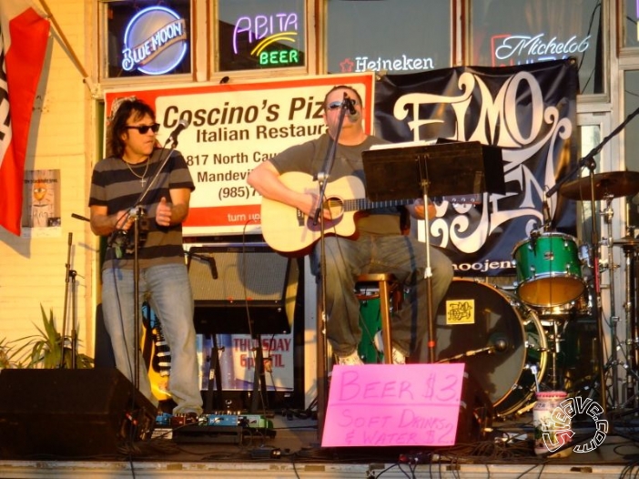 Coscino's Pizza's Free Mardi Gras Concert - February 2011