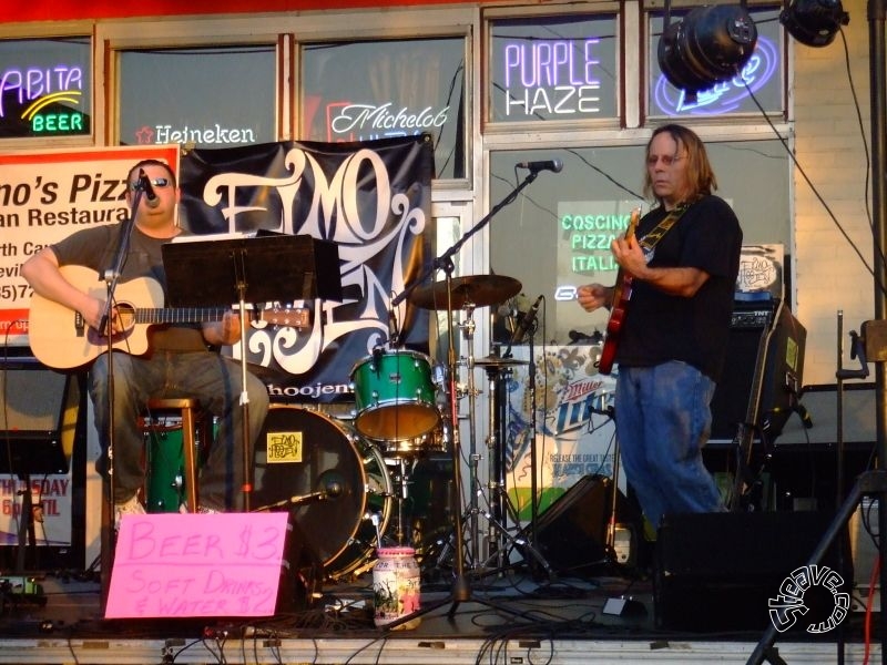 Coscino's Pizza's Free Mardi Gras Concert - February 2011