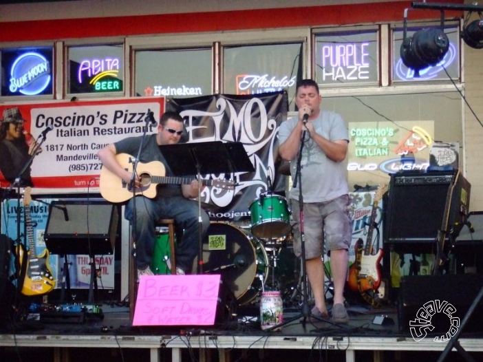 Coscino's Pizza's Free Mardi Gras Concert - February 2011