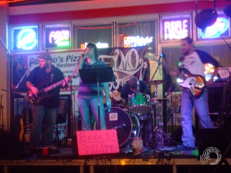 Coscino's Pizza's Free Mardi Gras Concert - February 2011