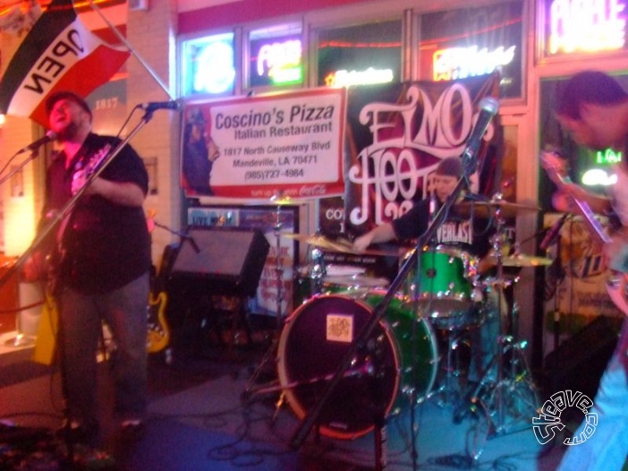 Coscino's Pizza's Free Mardi Gras Concert - February 2011