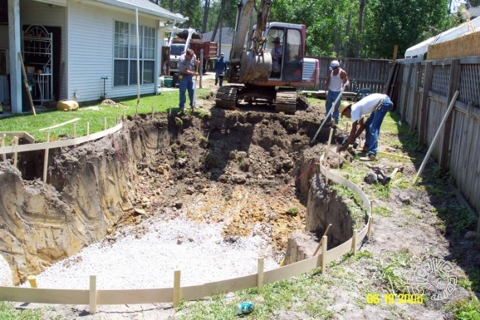 Pool and Spa Build - May, June, July, August 2006