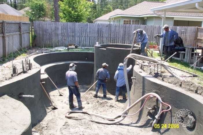 Pool and Spa Build - May, June, July, August 2006