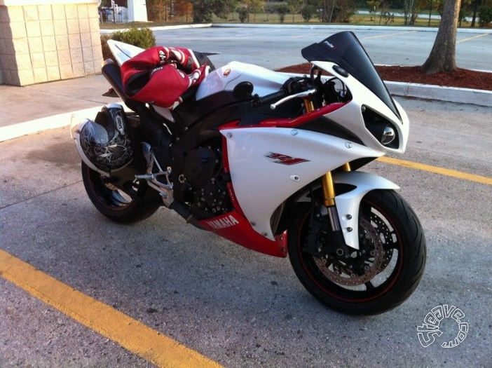 2009 Yamaha YZF-R1 & Accessories