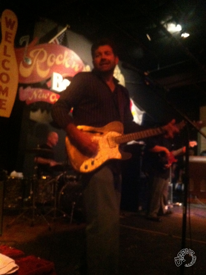 Tab Benoit & Sonny Landreth - Rock n Bowl - July 2011