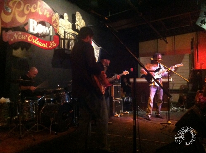 Tab Benoit & Sonny Landreth - Rock n Bowl - July 2011