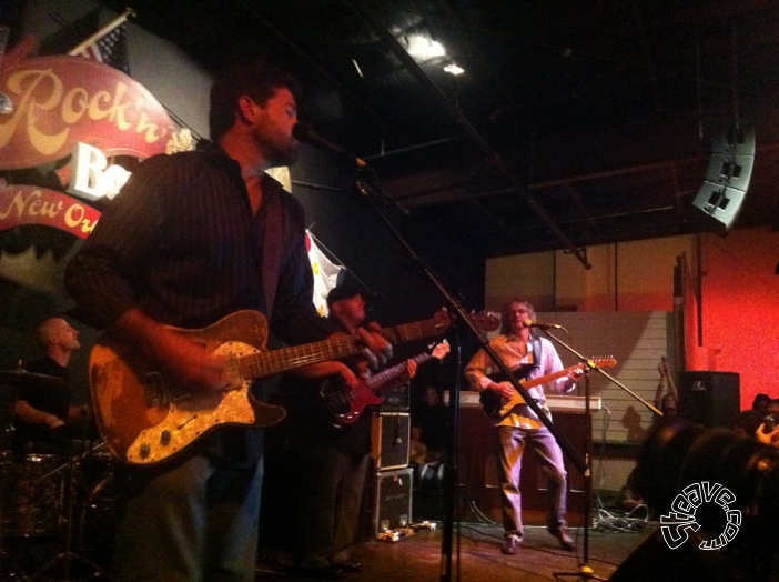 Tab Benoit & Sonny Landreth - Rock n Bowl - July 2011