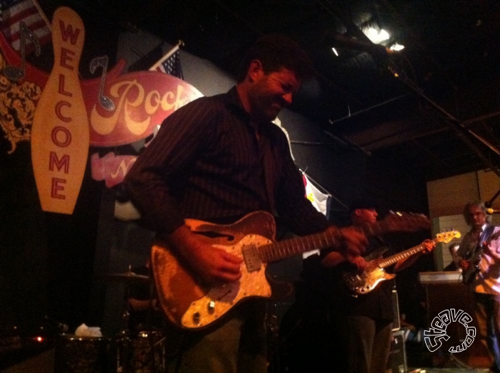 Tab Benoit & Sonny Landreth - Rock n Bowl - July 2011