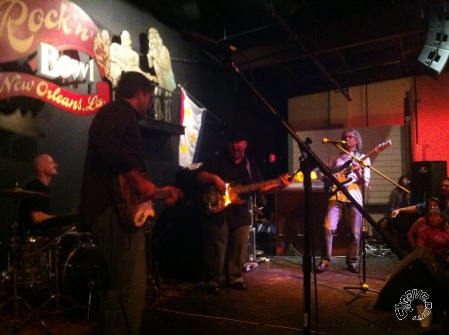 Tab Benoit & Sonny Landreth - Rock n Bowl - July 2011