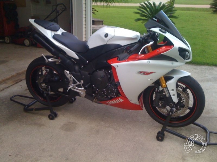 2009 Yamaha YZF-R1 & Accessories