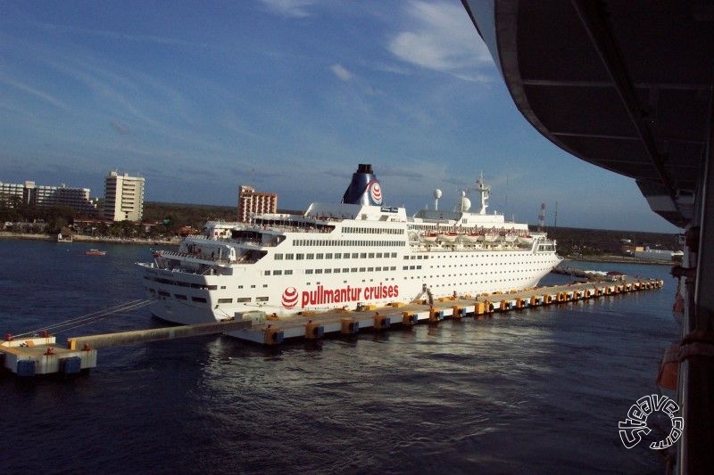 Royal Caribbean's Grandeur of The Seas - February 2005