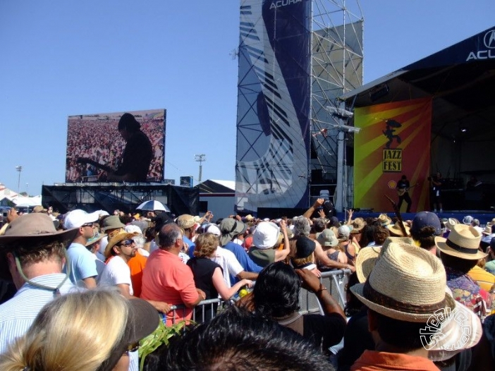 Santana - New Orleans Jazz & Heritage Festival - May 2008