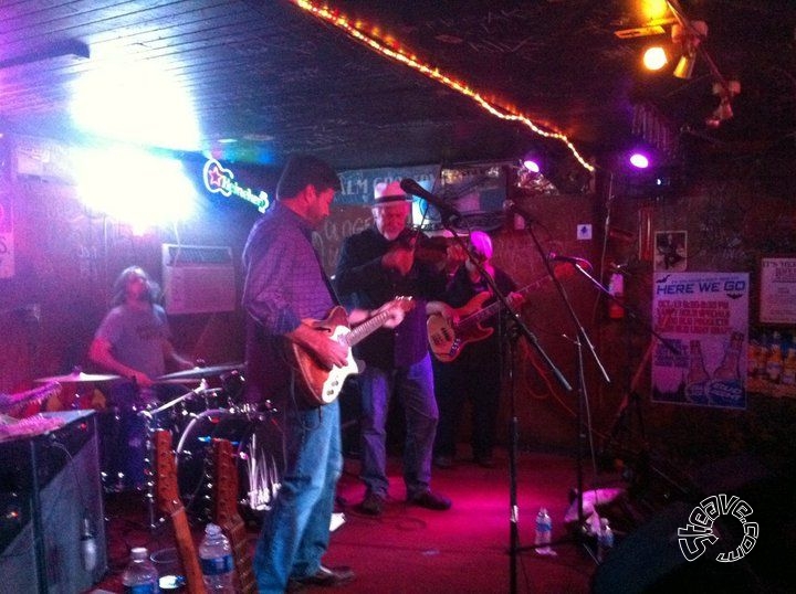 Tab Benoit with Michael Doucet - Ruby's - October 2010